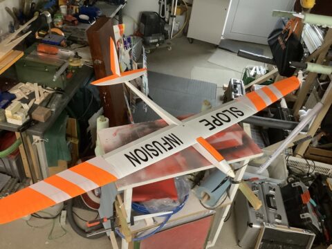 Slope-Infusion in meiner überfüllten Werkstatt.